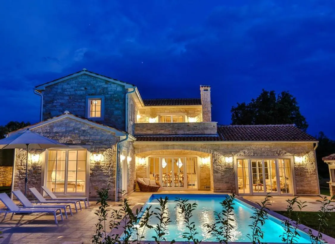 Villa Nina Porec-Baderna-Rakovci, Meerblick, Privater Pool, 1000M2 Grundstueck Baderna